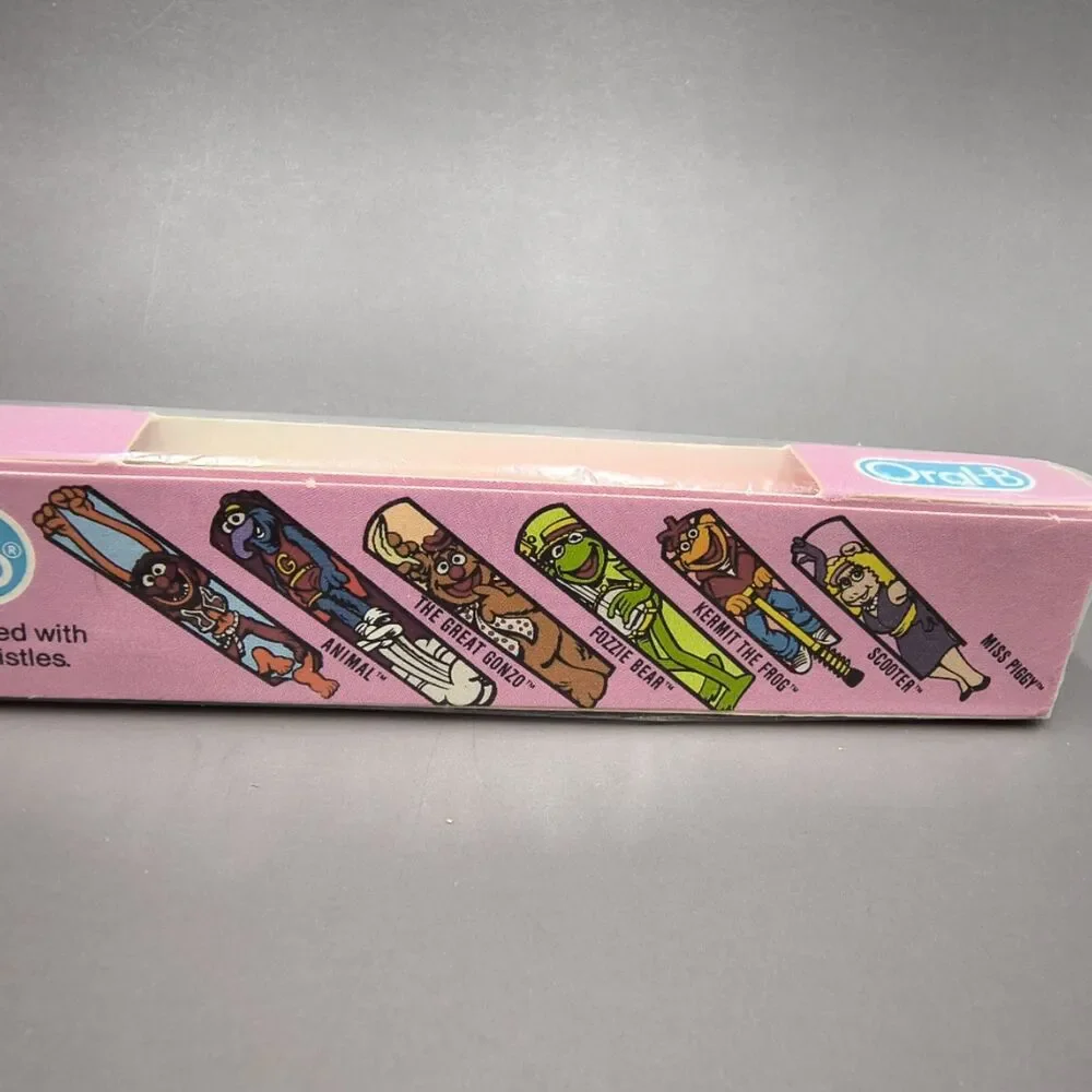 Muppets Miss Piggy Vintage 1984 Oral B Toothbrush New In Box Pink